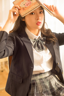 肘井美佳